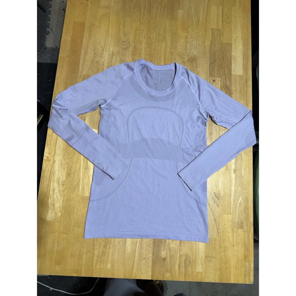 Lululemon Swiftly Tech Long Sleeve Shirt Womens Lavender Purple Thumbholes Sz 6